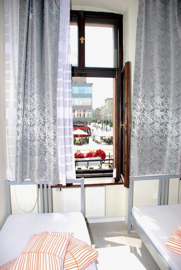 Kamienica Rynek 7 Hostel *